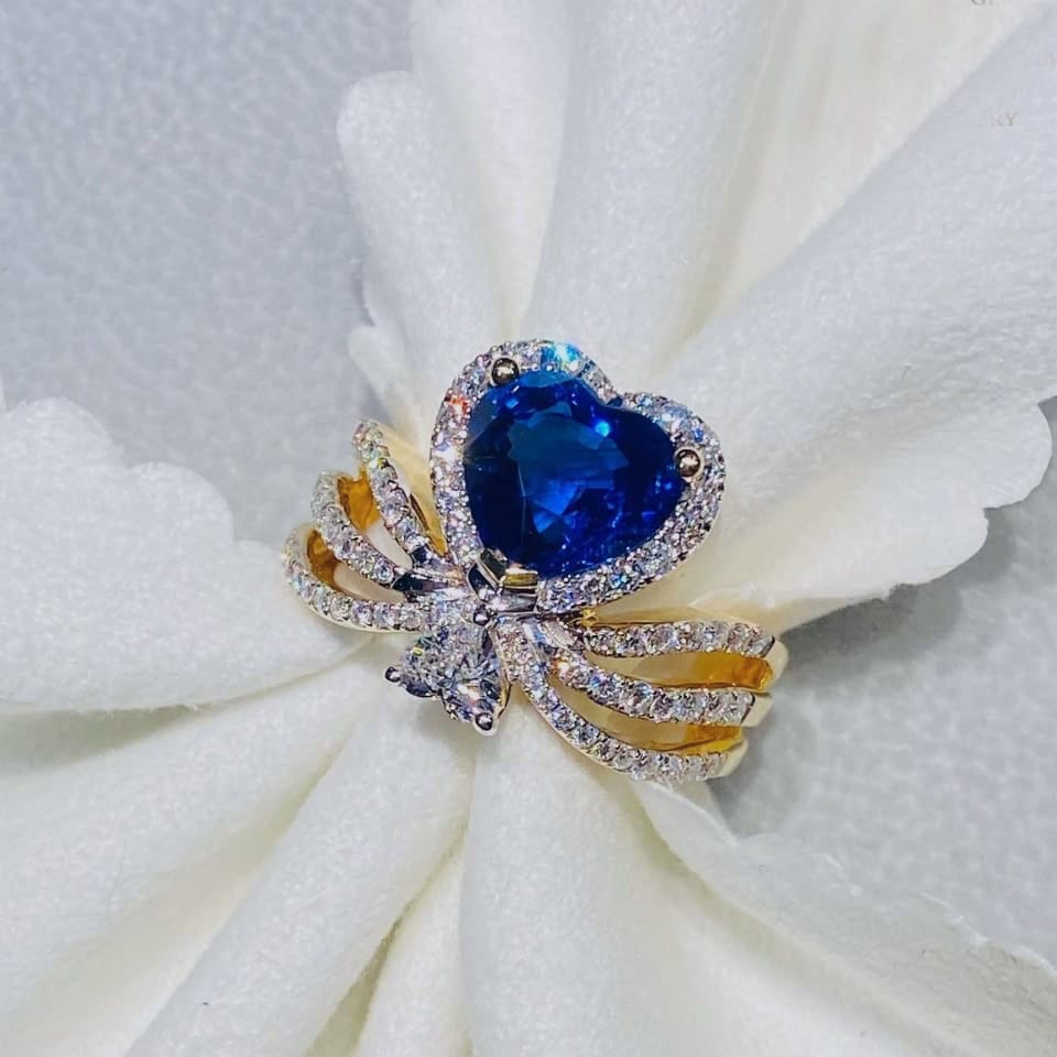 Heart-shaped diamond engagement ring