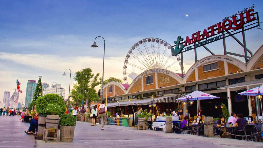 asiatique-riverfront-riverside-market-adventure-tour-van